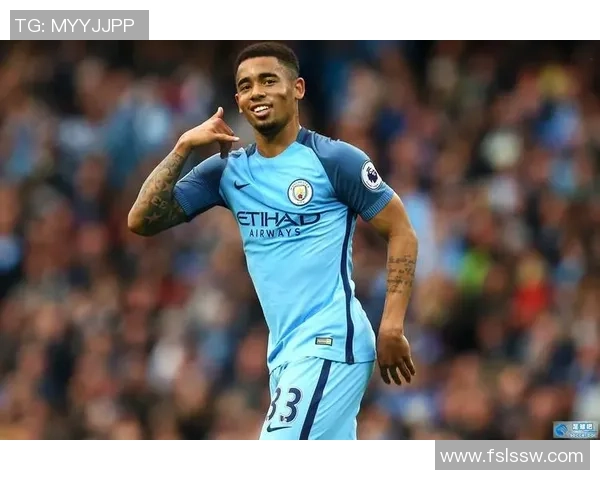 足球明星的奋斗历程与梦想追逐的励志故事分享